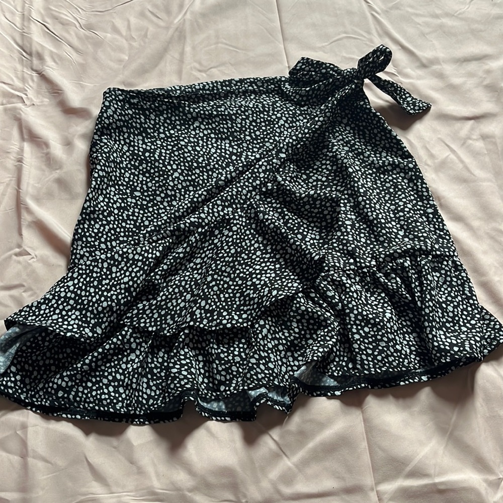 black and white tie skirt